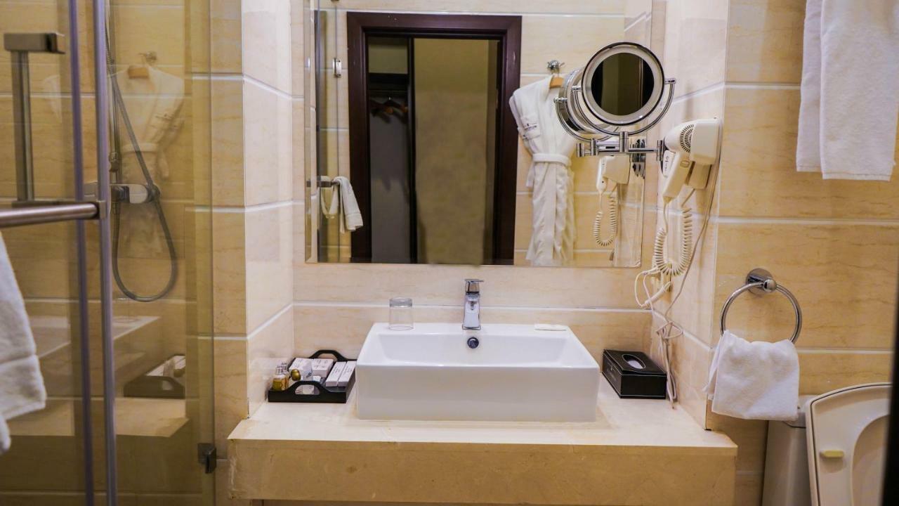 אסטנה Jelsominohotel מראה חיצוני תמונה