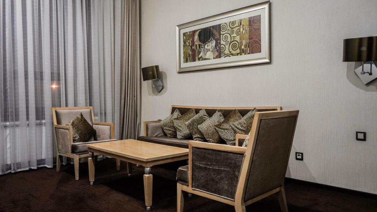 אסטנה Jelsominohotel מראה חיצוני תמונה