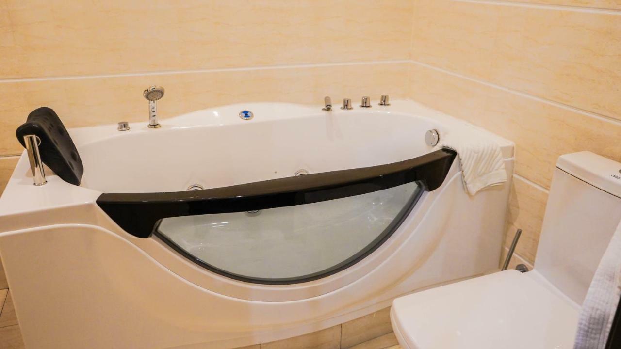 אסטנה Jelsominohotel מראה חיצוני תמונה