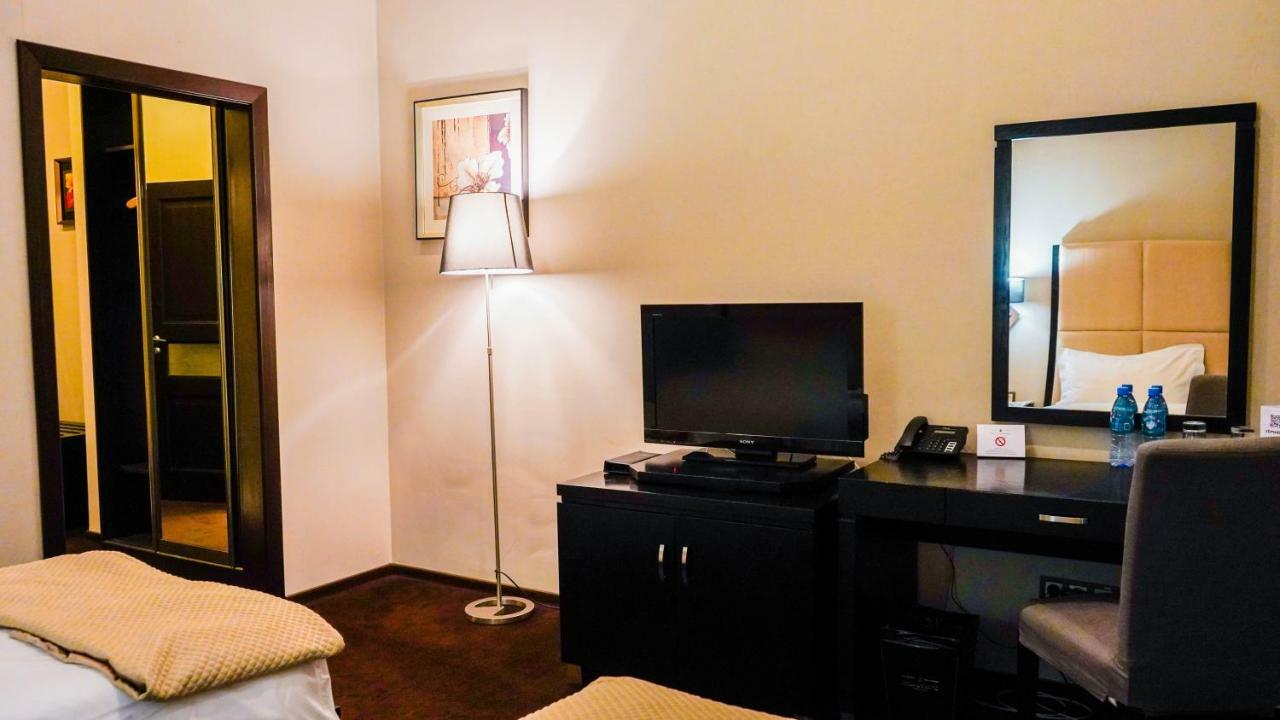 אסטנה Jelsominohotel מראה חיצוני תמונה