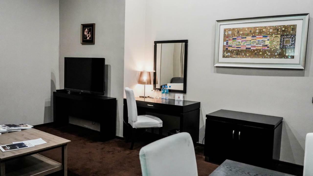 אסטנה Jelsominohotel מראה חיצוני תמונה