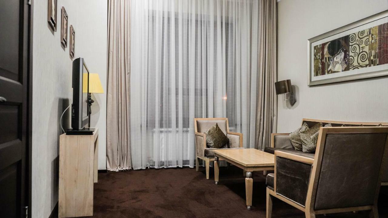 אסטנה Jelsominohotel מראה חיצוני תמונה